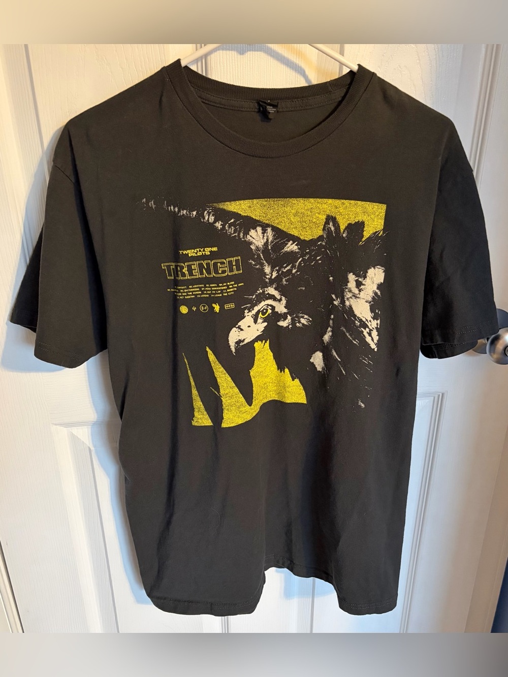 Twenty One Pilots Trench T-Shirt, Men’s Size Medium